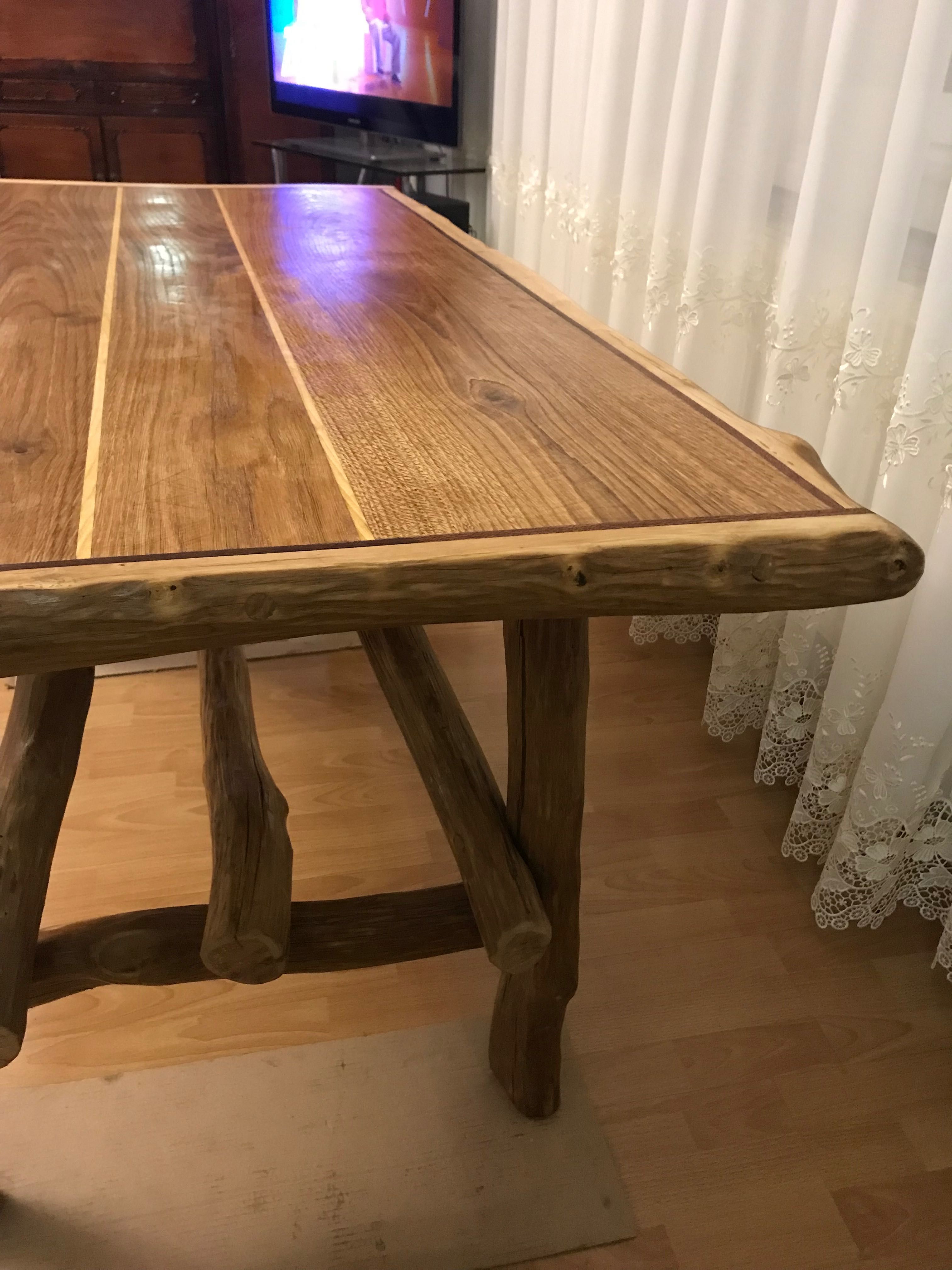 Stół wykonany ręcznie