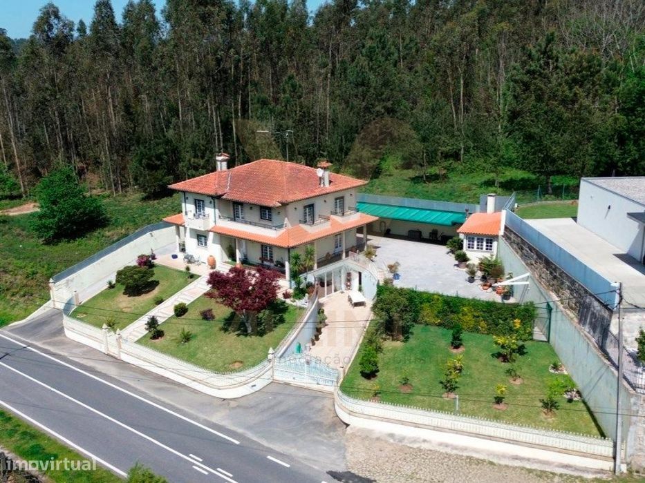 Moradia T4+1 - Rebordões (Santa Maria) - Ponte de Lima