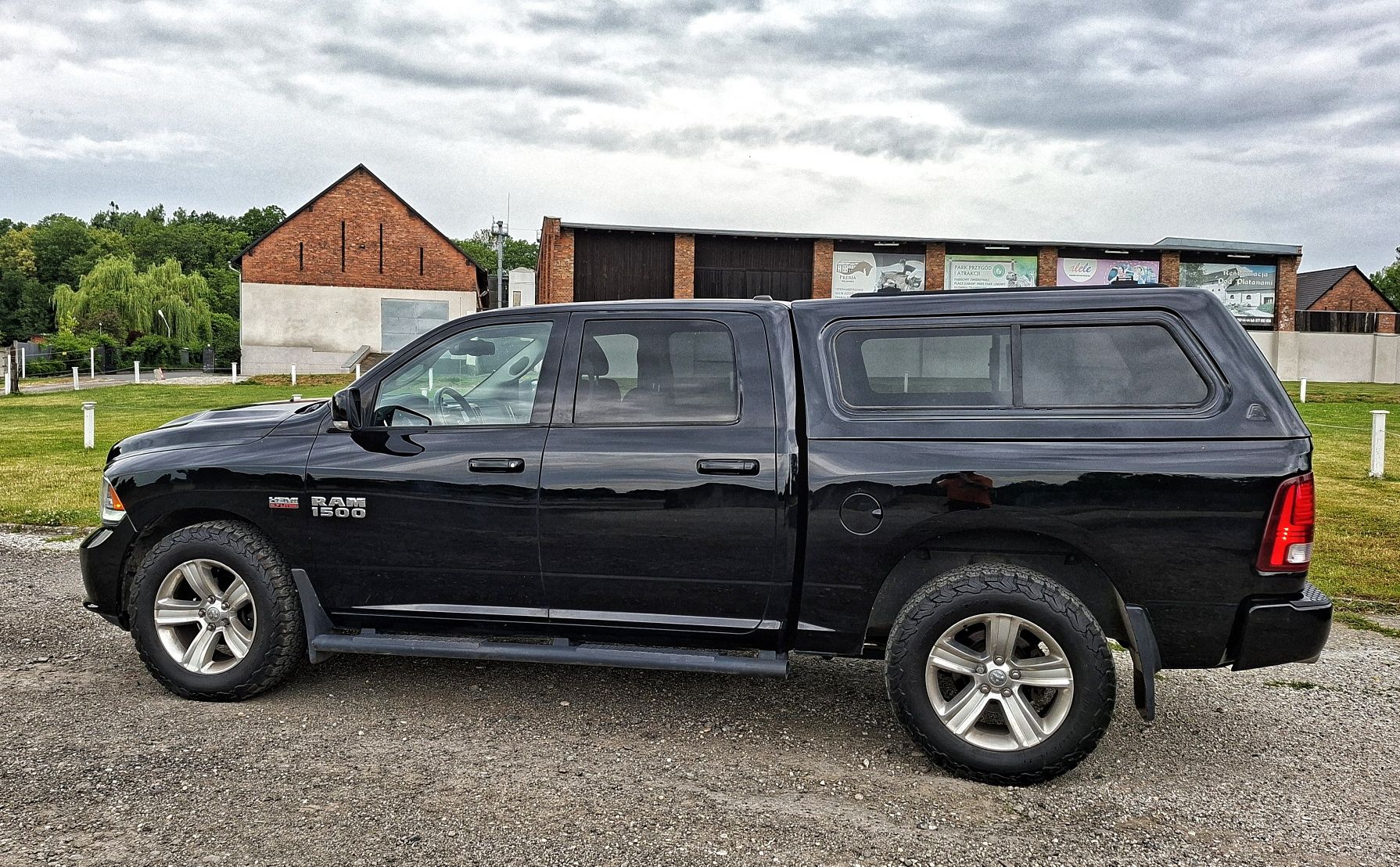 Dodge Ram sport 4x4 super stan
