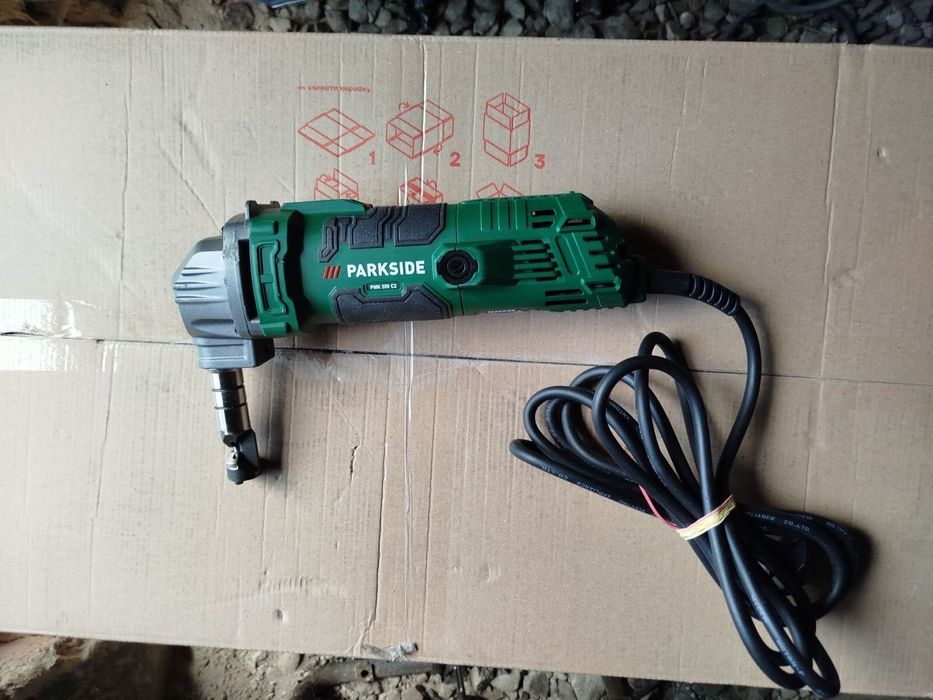 товар с белгии Шуруповерт PowerPlus POWC1080 (20V, 2.0Ah) ударный