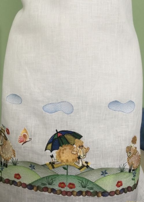 Тканина з вишивкою