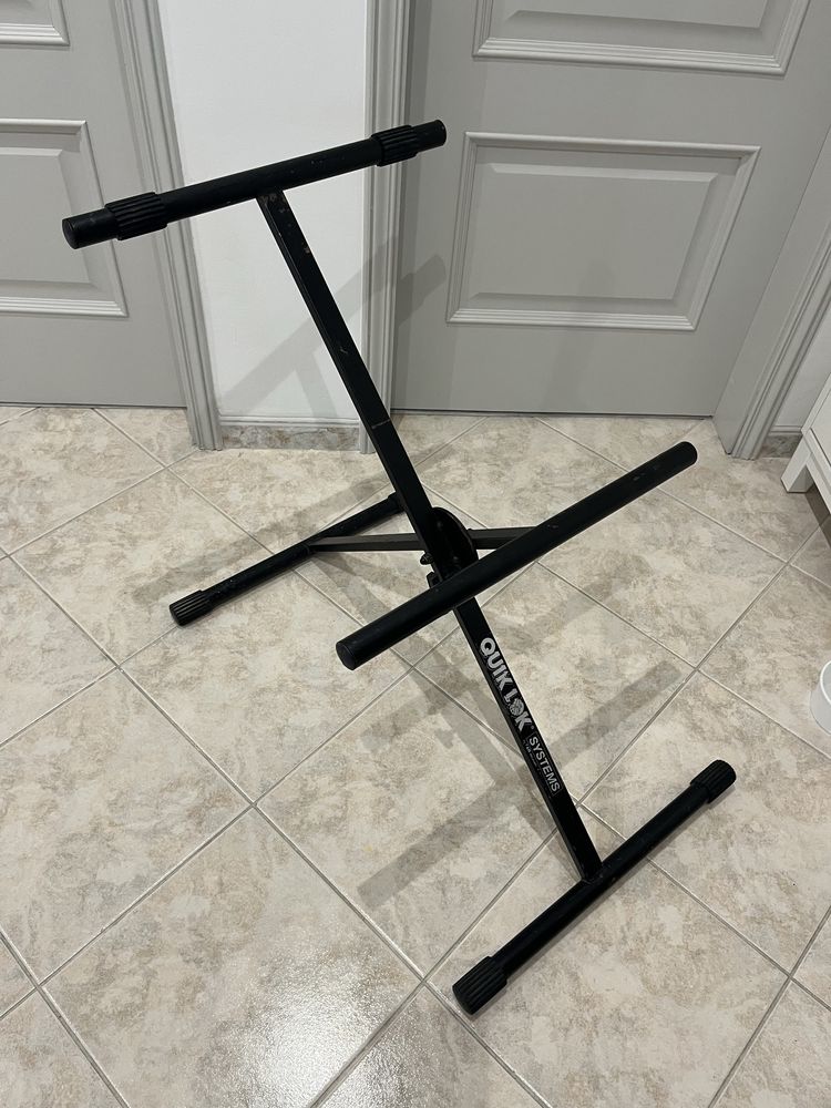 Suporte Quik Lok para Amplificador/Combo