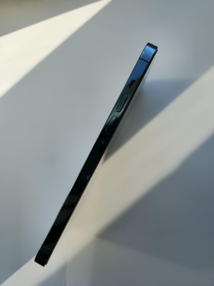 Продам iPhone 12Pro Max 128gb