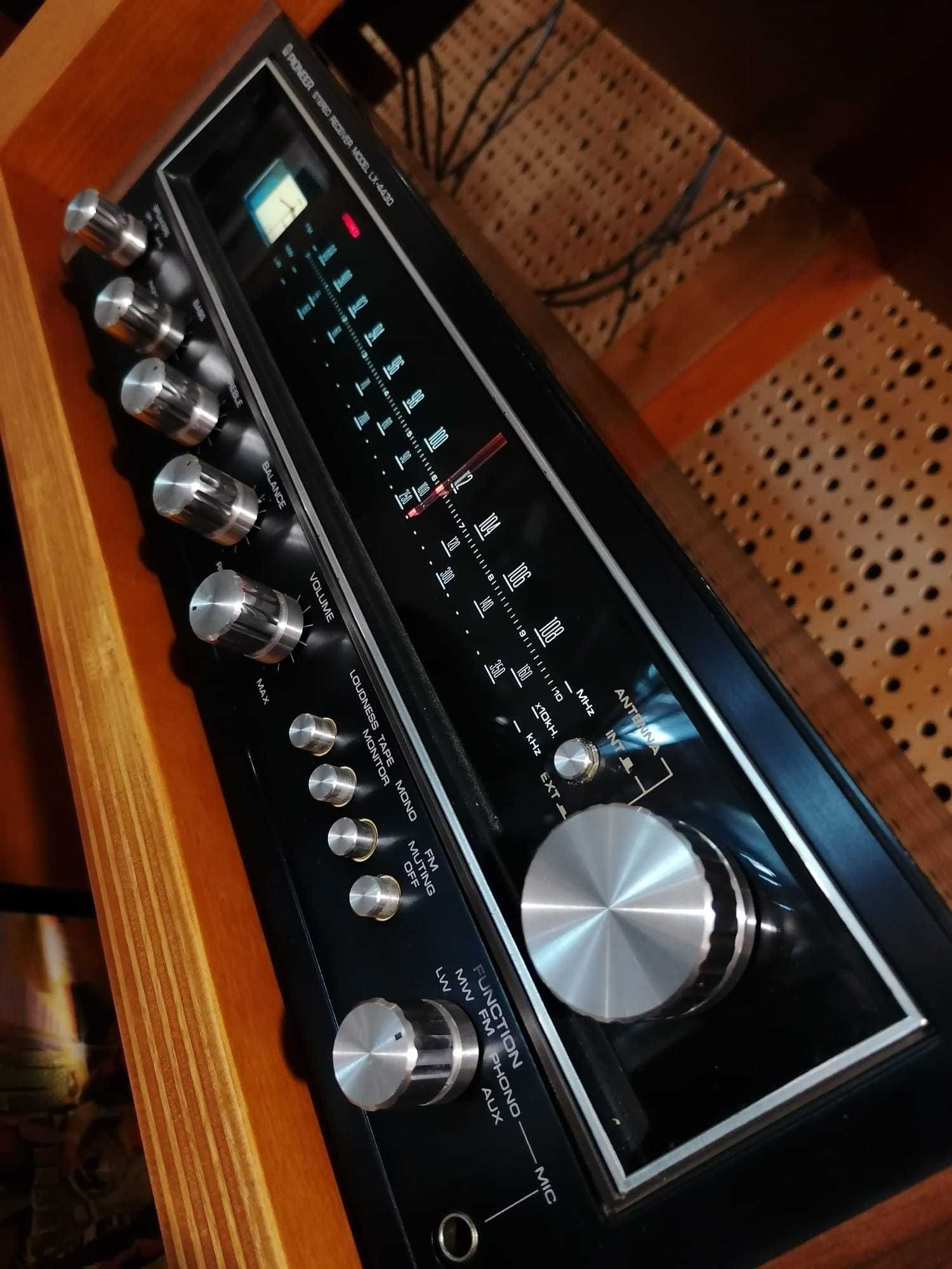 Pioneer - LX-4430