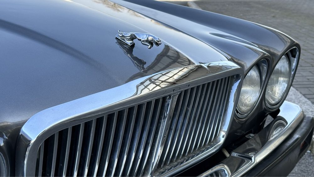 Продам эксклюзивный Jaguar XJ12 Daimler