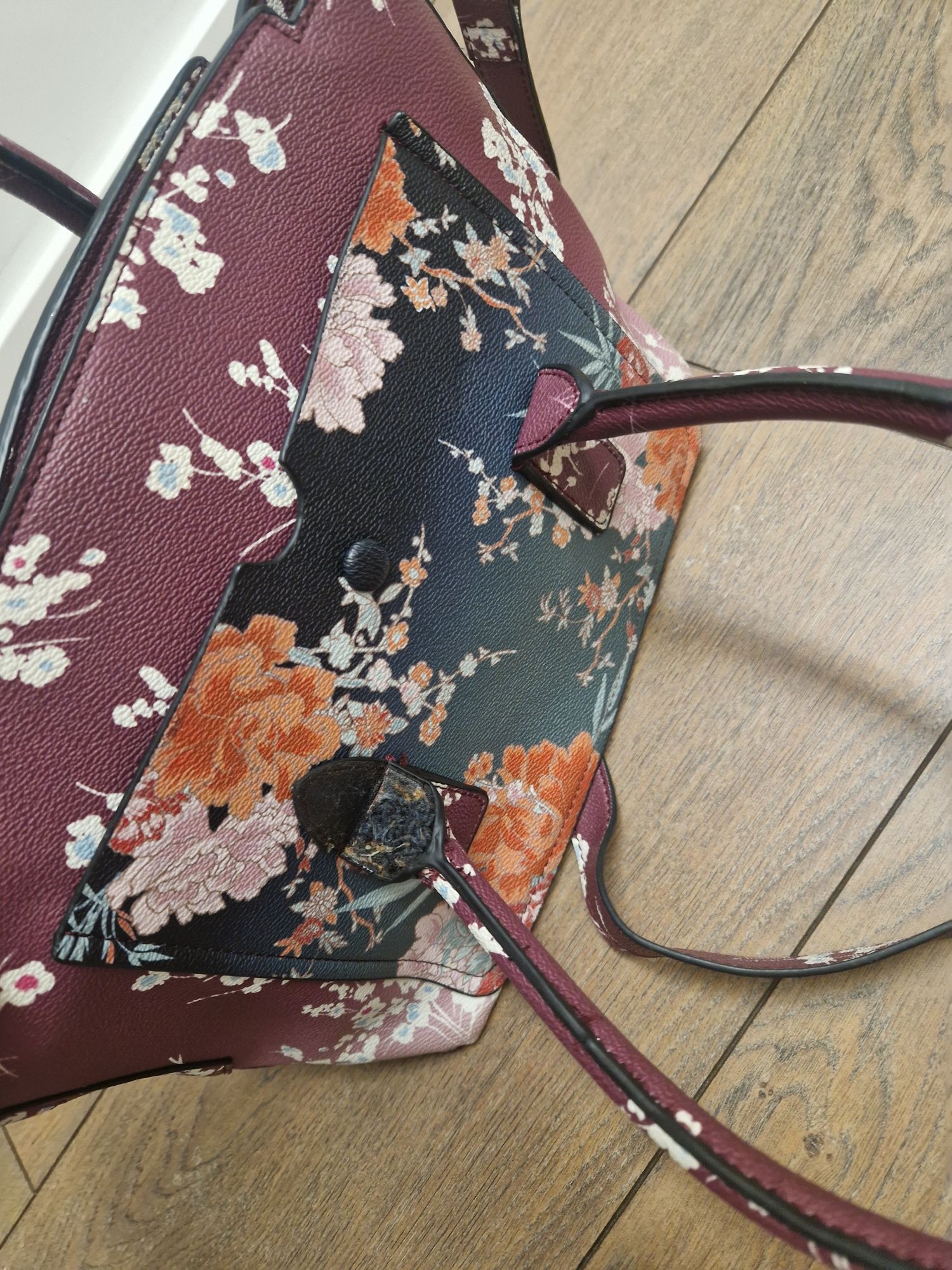 Bolsa parfois bordo com flores