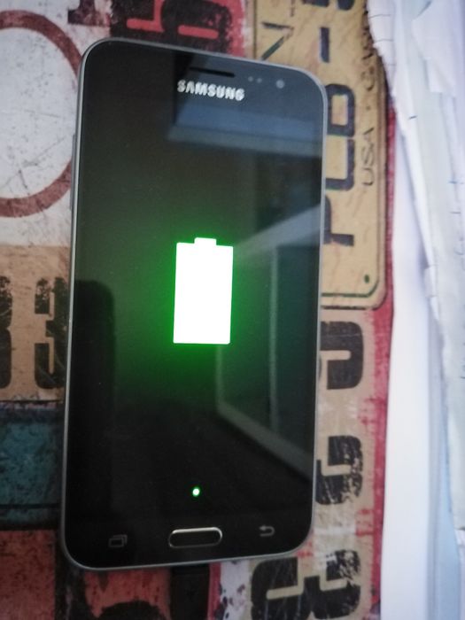 Vendo telemóvel 3 Samsung e bom todos juntos