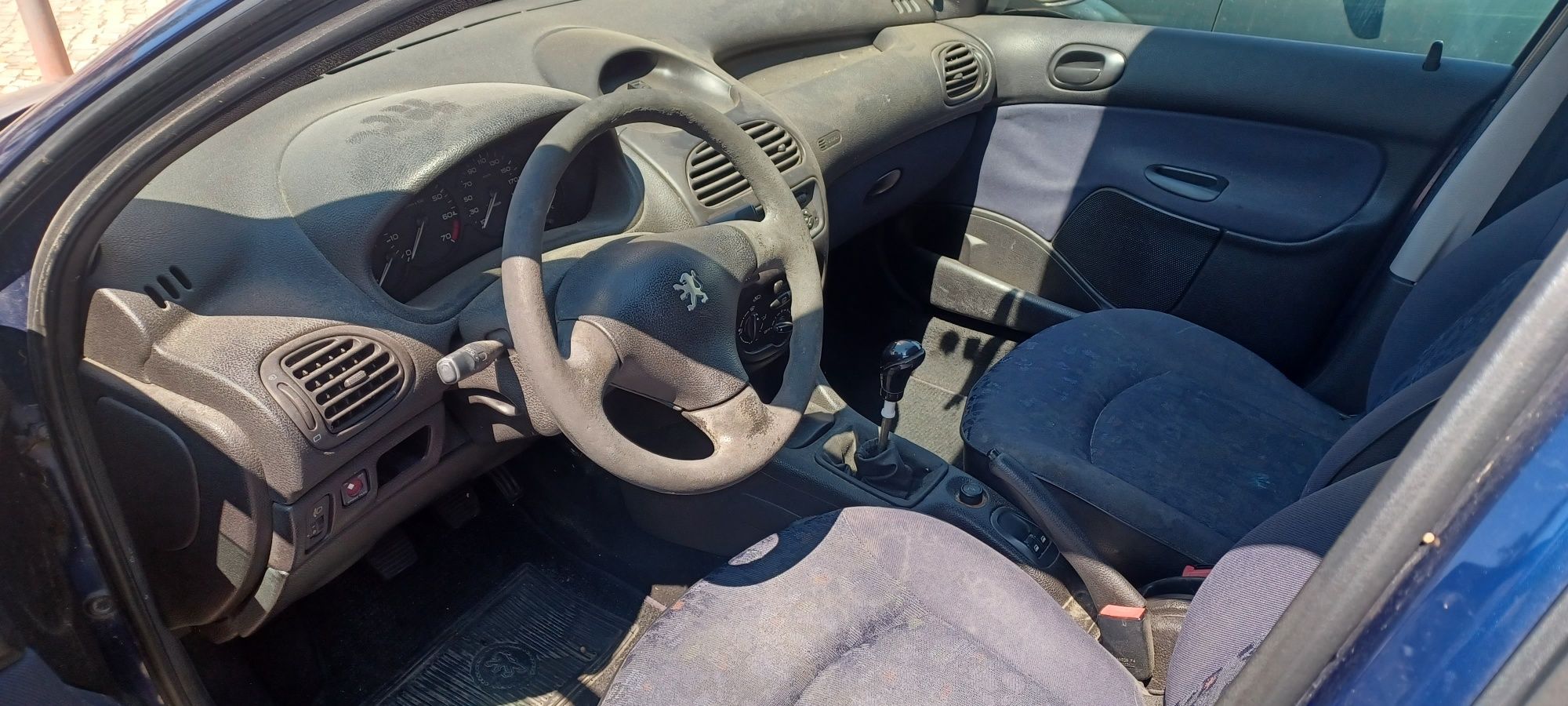 Peugeut 206 do ano 2000