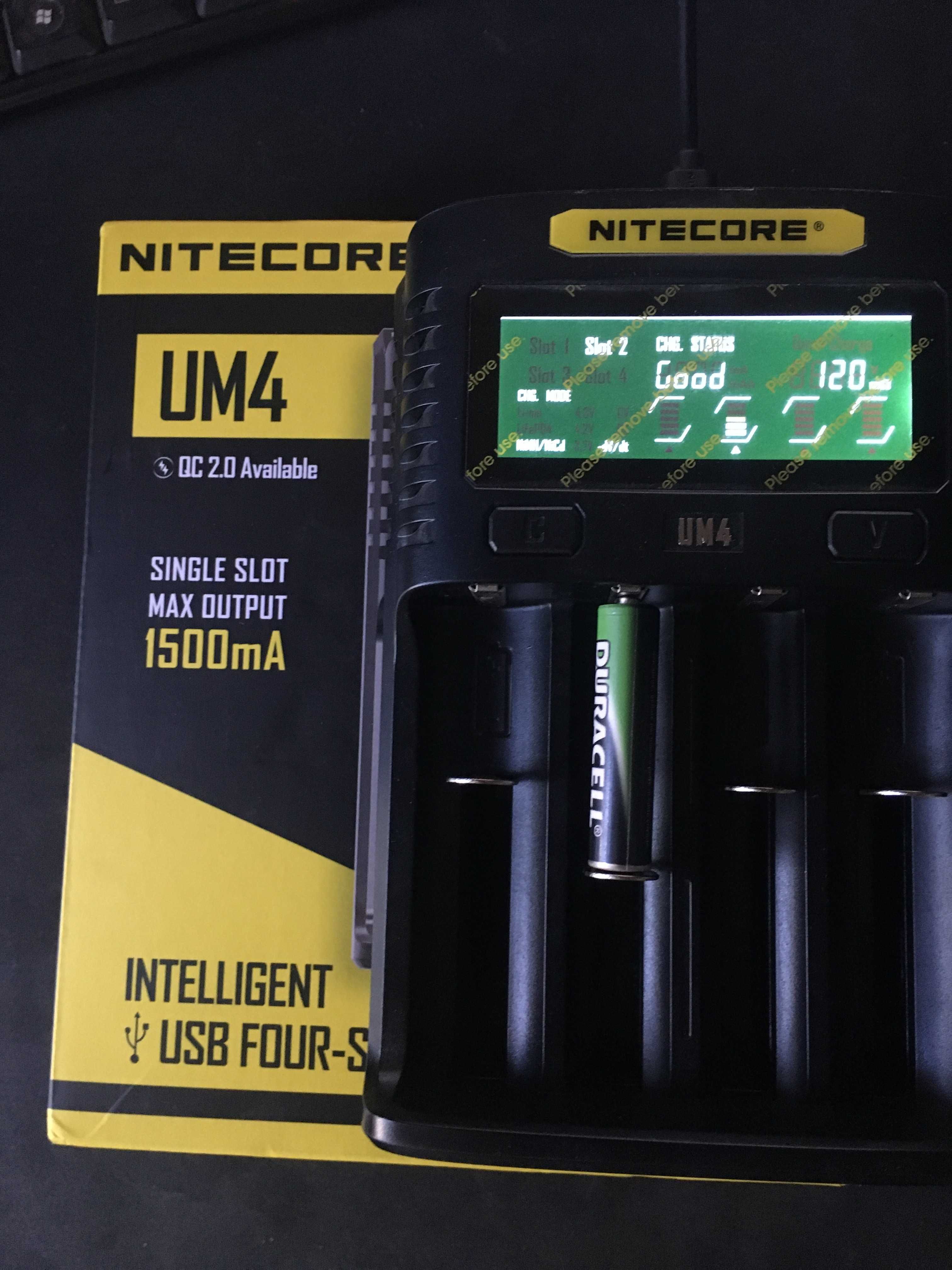 Зарядное устройство Nitecore UM4
