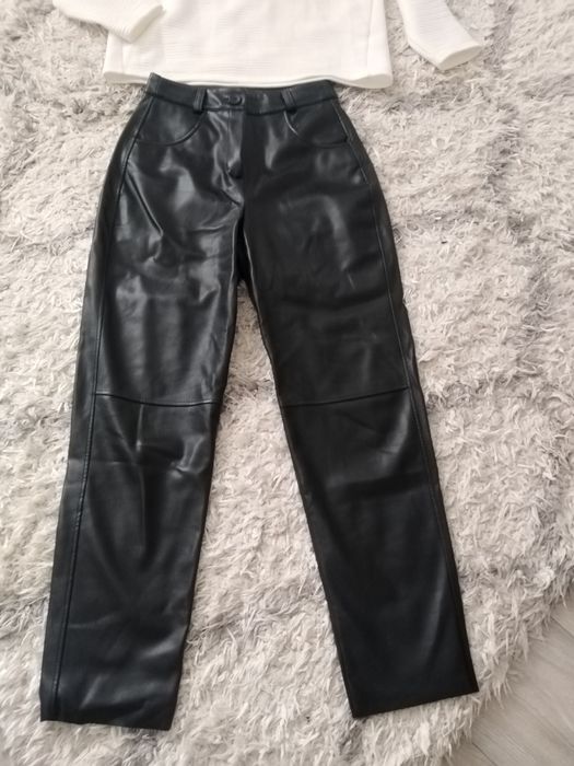Шкіряні штани +кофта в подарунок