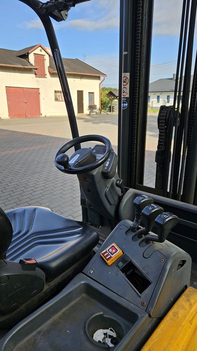 Wózek Widłowy Jungheinrich EFG 216K triplex Przesuw boczny elektryczny