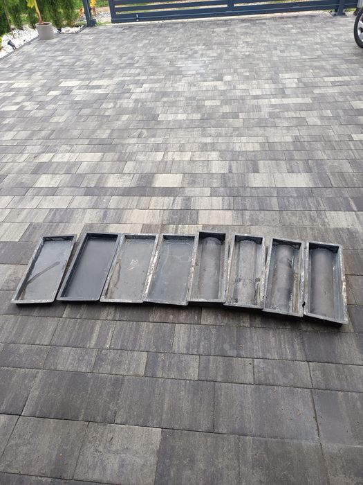 Formy betonowe obrzeża i korytka