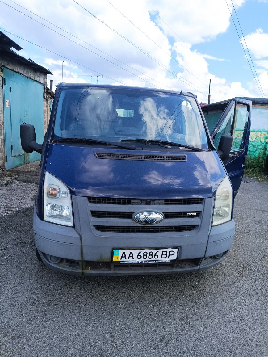 Авто Ford Transit