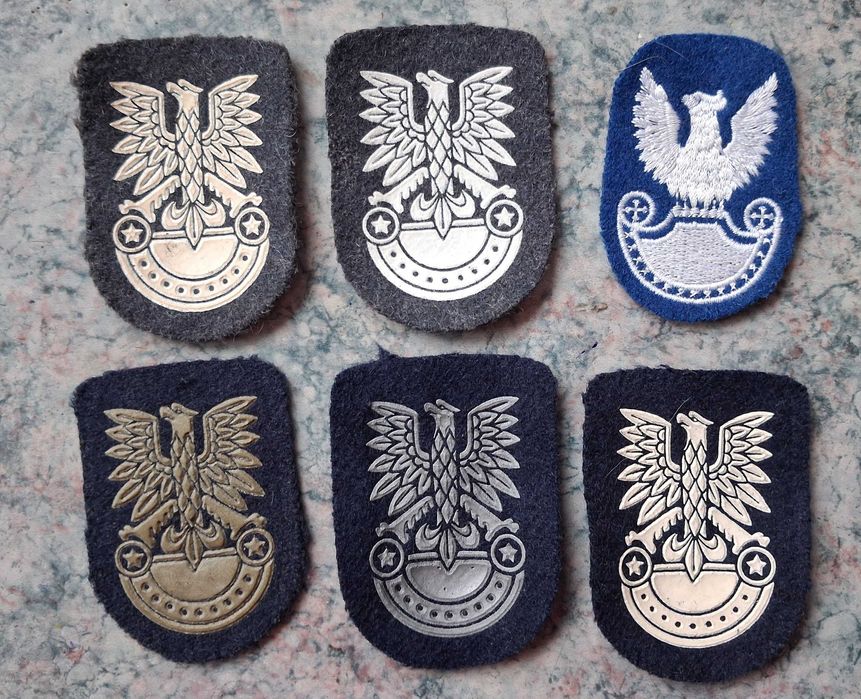 Granatowe orzełki na beret PRL