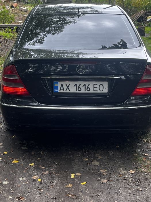 Продам мерседеса 211  2.6 бензин