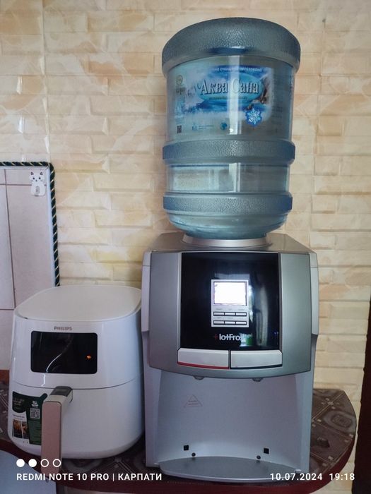 Кулер для Води в ідеальному стані