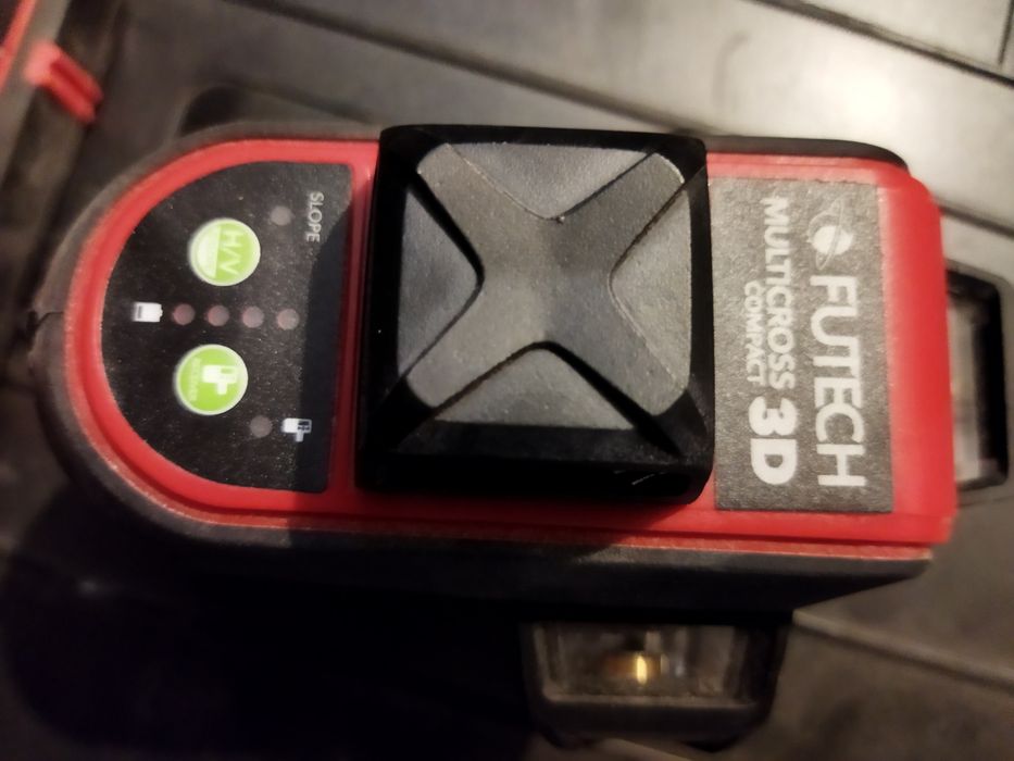 Laser budowlany stan bardzo dobry