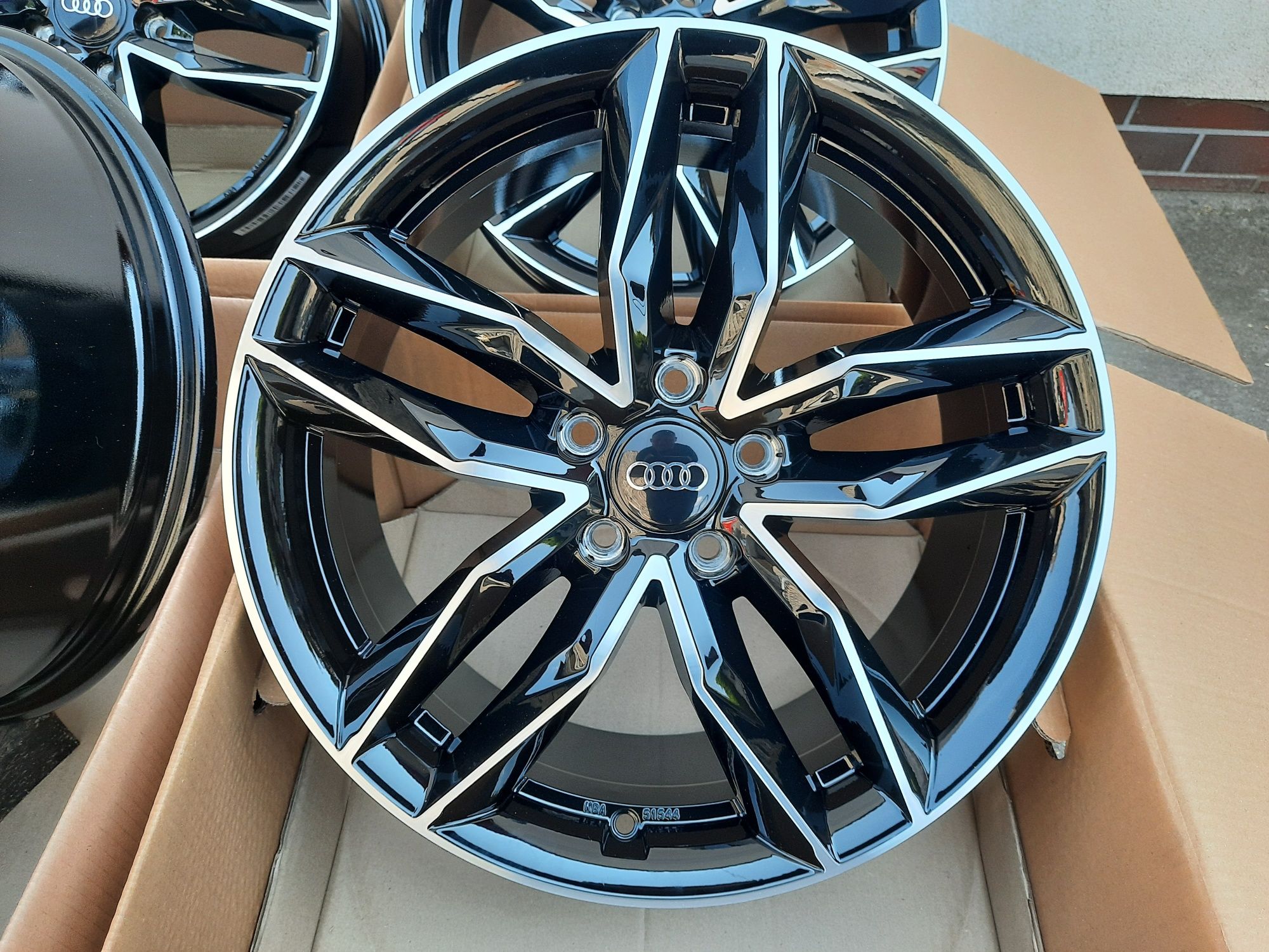 Alufelgi NOWE 19 AUDI 5x112 A3 A4 B7 B8 B9 A6 C5 C6 Q3 TT CZARNE RS3