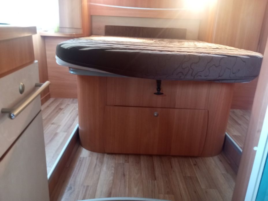 Autocaravana cama central de luxo ar condicionado