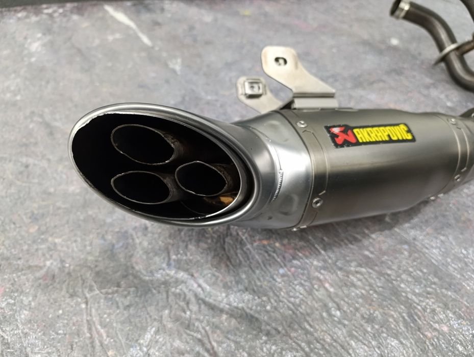 Wydech tłumik Akrapović Yamaha MT-09 Tracer