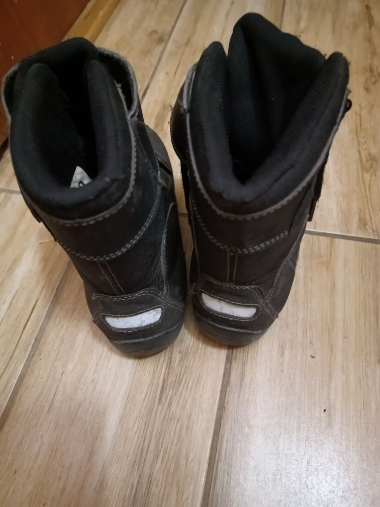 Sprzedam buty motocyklowe 40