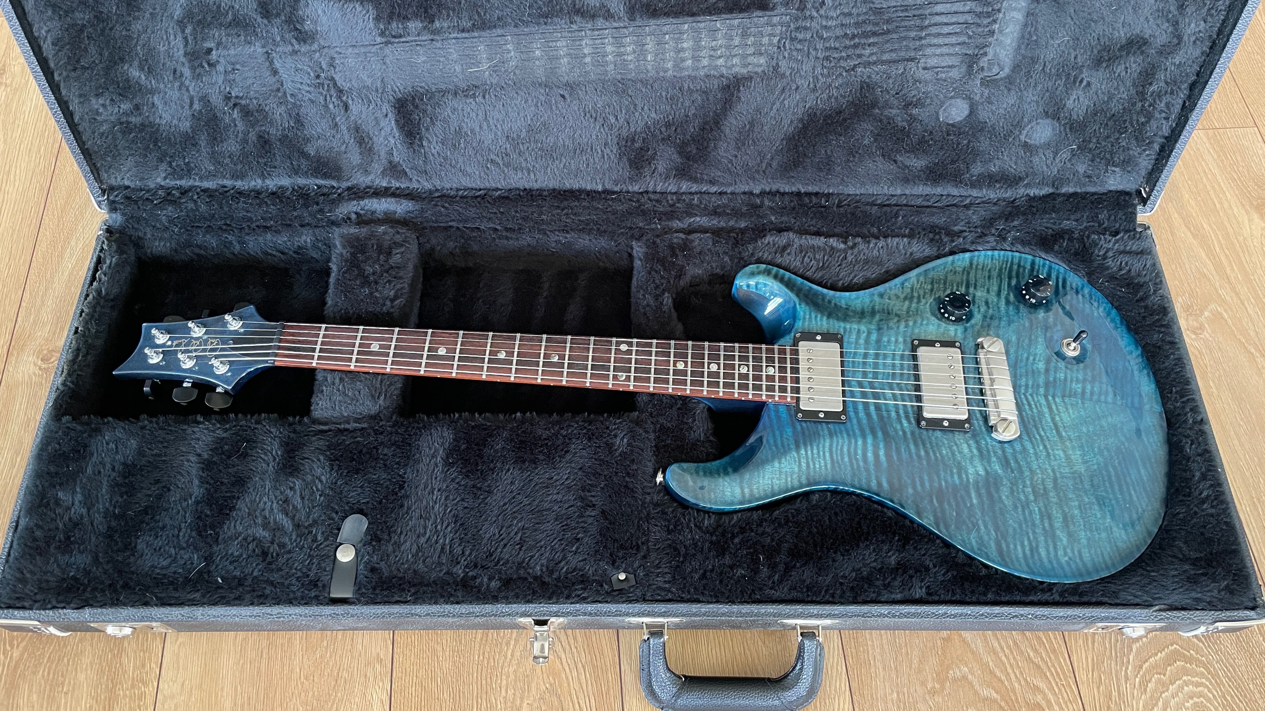 PRS Custom 22 Core USA 2001 rok