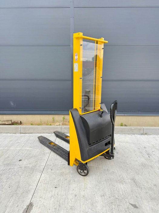 Wózek paletowy z masztem ręczny Pramac paleciak elektryczne podn