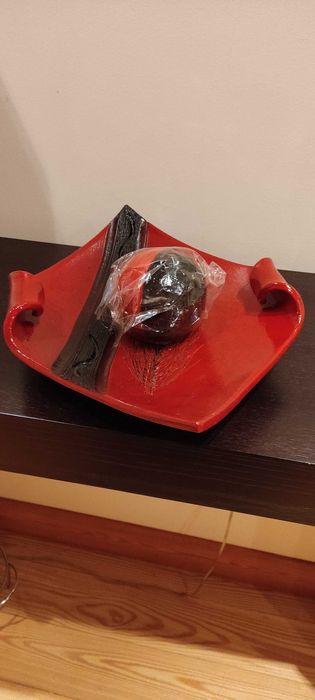 Prato com vela preto e bordeaux