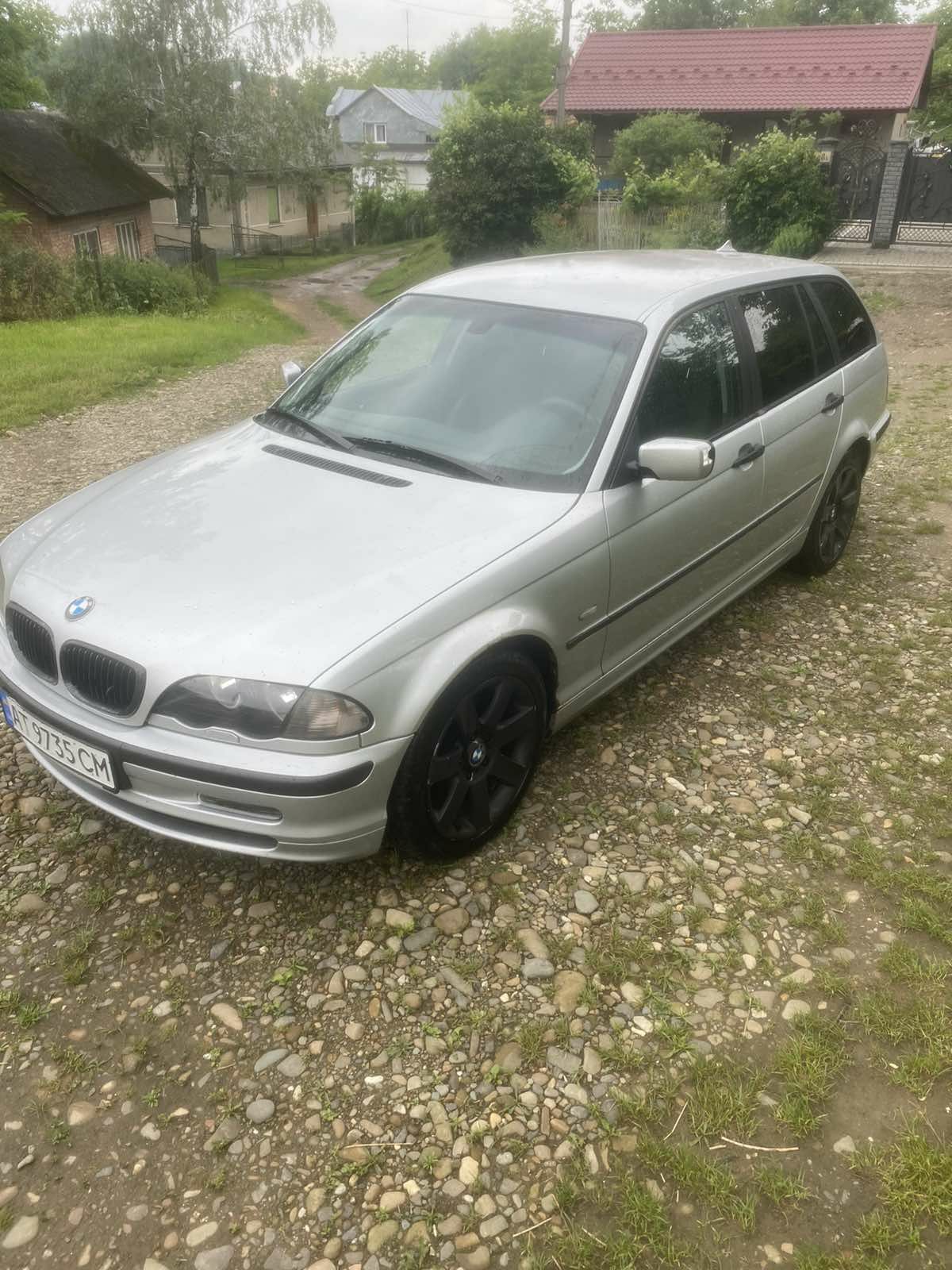 Продам BMW 320D.