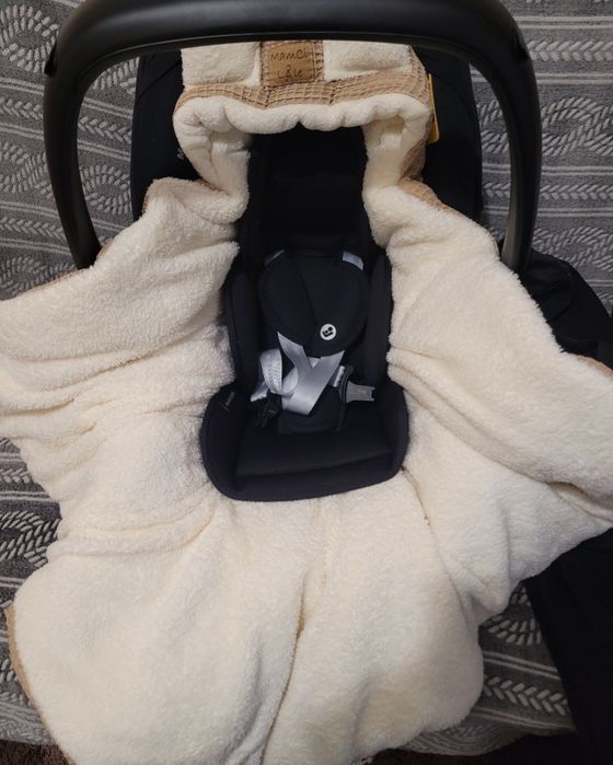 Fotelik Maxi Cosi CabrioFix I-size z bazą isofix