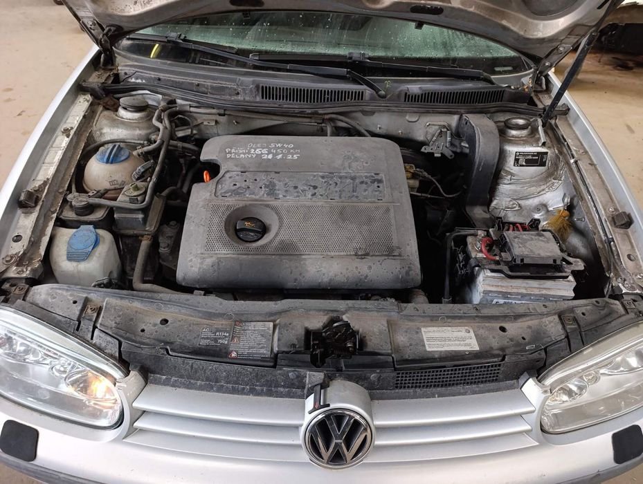 Golf 4 мотор 1.6 BCB капот бампер фари підрамник полуось супорта.