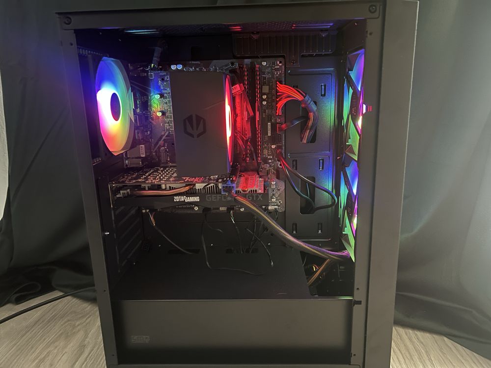 Komputer stacjonarny –i5-10500, GTX 1660 6gb 16GB ram corsair