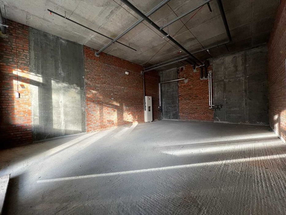 Оренда магазину 59 кв. м проспект Берестейський жк Манхеттен