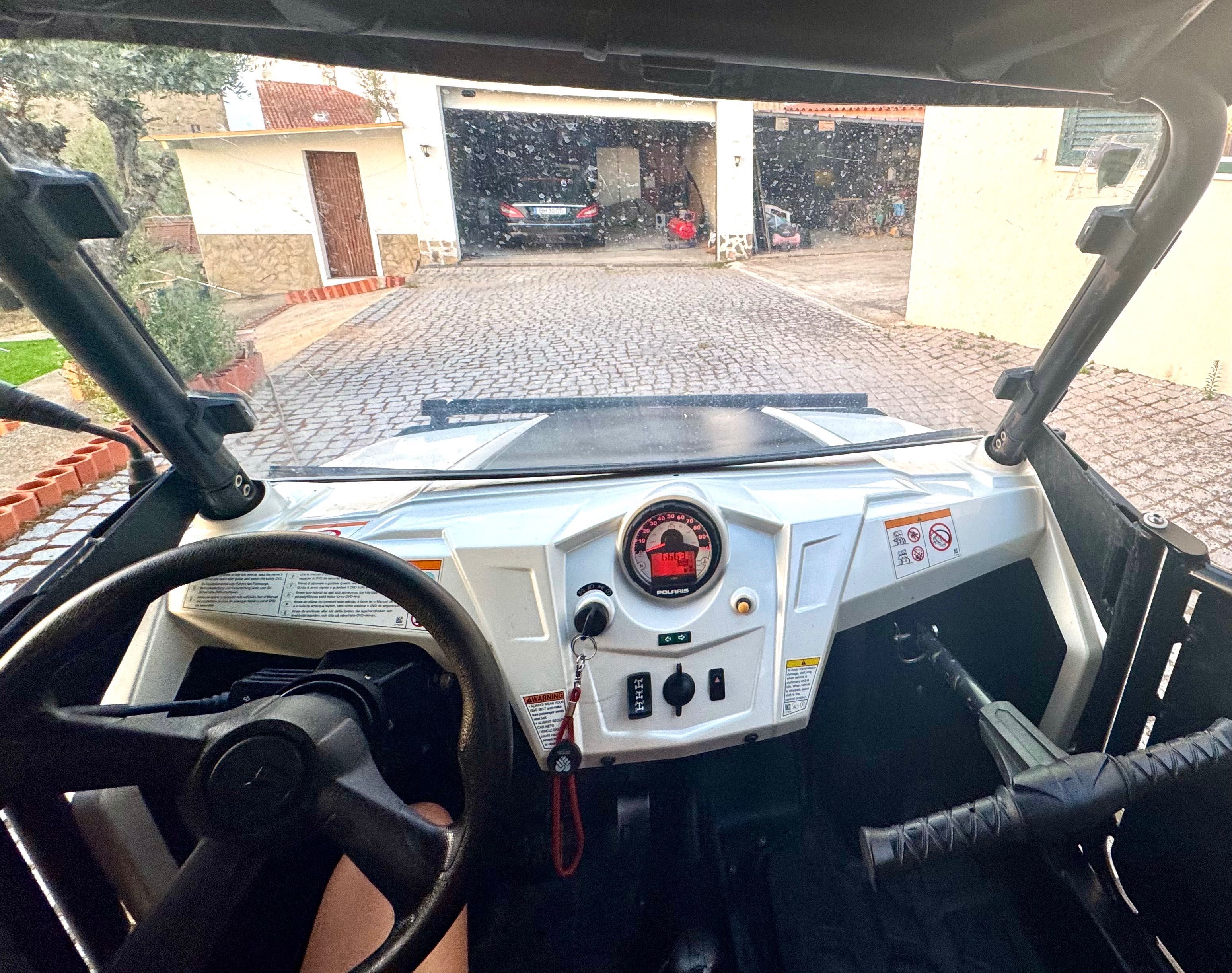 Polaris RZR 800 S 2011 – 4x4 – 6.660 km – Muitos extras