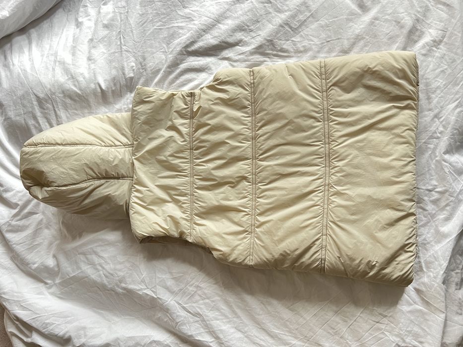 Дитяча жилетка з капюшоном