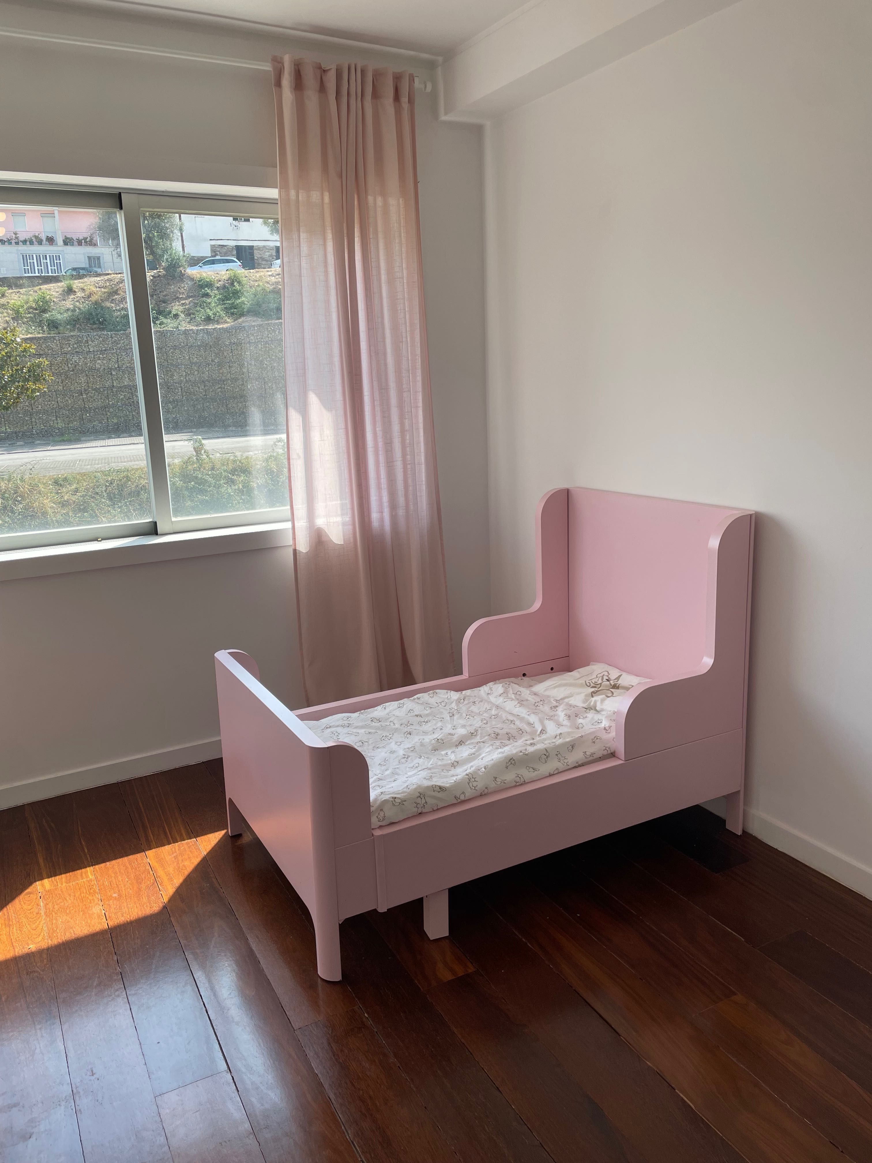 A Cama IKEA extensível