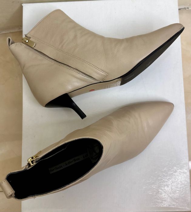 Ботінки kitten heel Other stories бежеві шкіряні ботинки кожаные осень