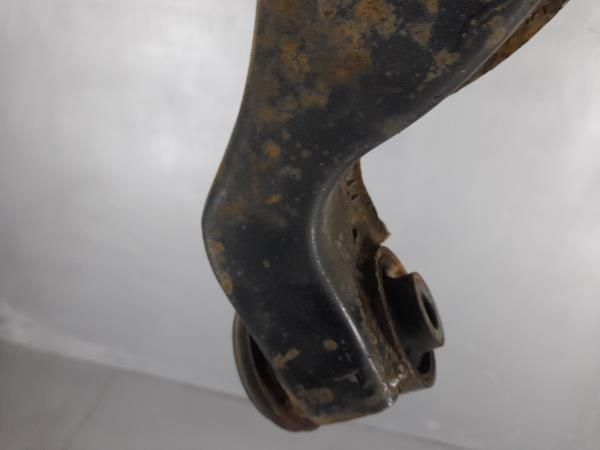 Braço de suspensão frente esquerdo MITSUBISHI Pajero II (V2_W, V3_W, V
