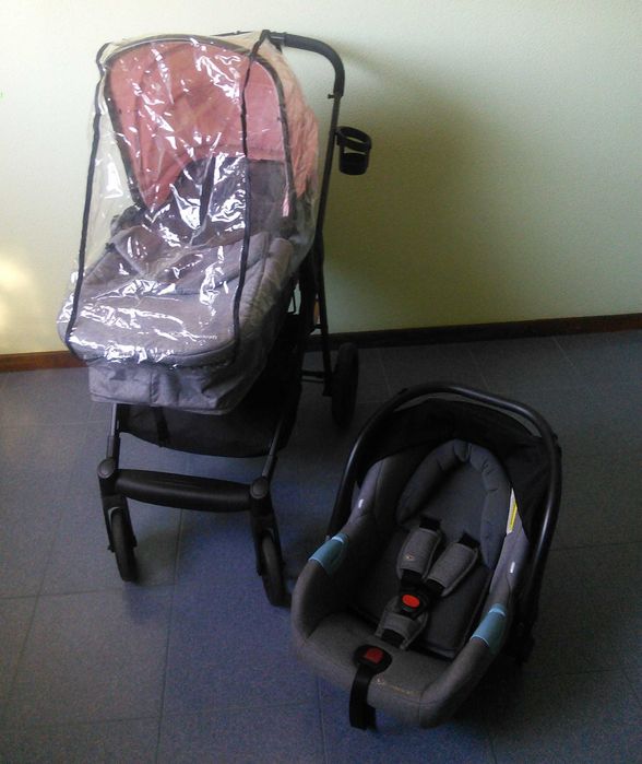Carro de Bébé Kinderkraft com ovo como novo