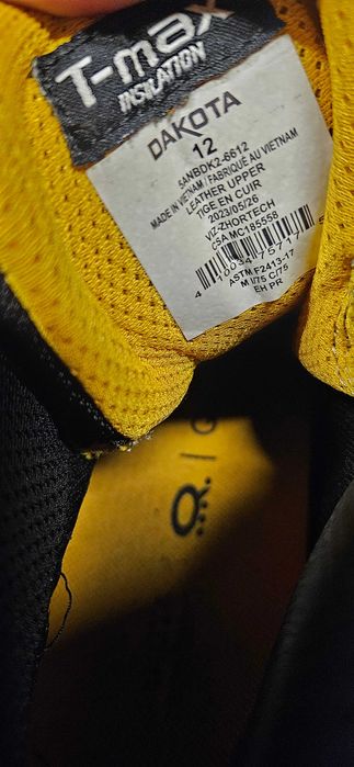 Buty robocze DAKOTA rozm 45 wkł 30 cm S3