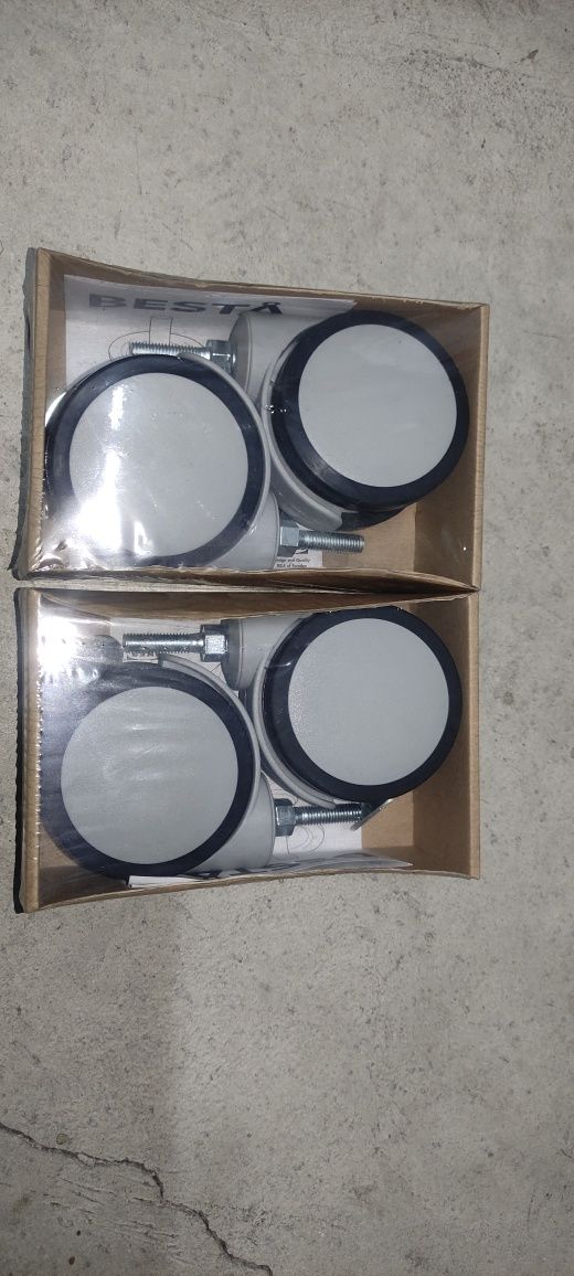Rodas móvel TV IKEA besta