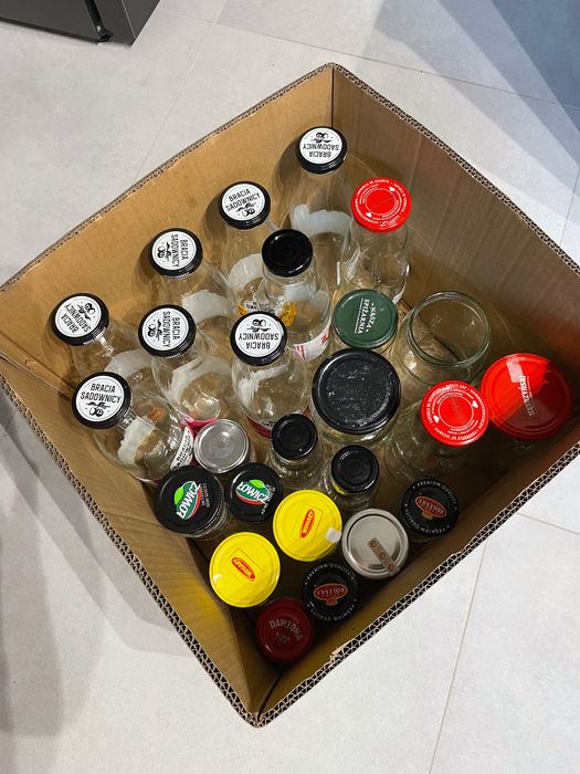 Oddam za darmo słoiki różnej wielkości