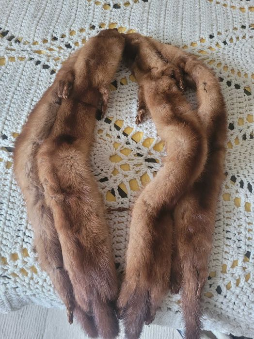 Kołnierz, szalik  futrzany  z nutrii
