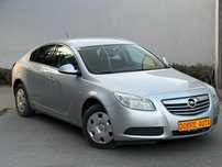 Opel Insignia Sedan niski przebieg tylko 150 tyskm benzynka zadbana warto