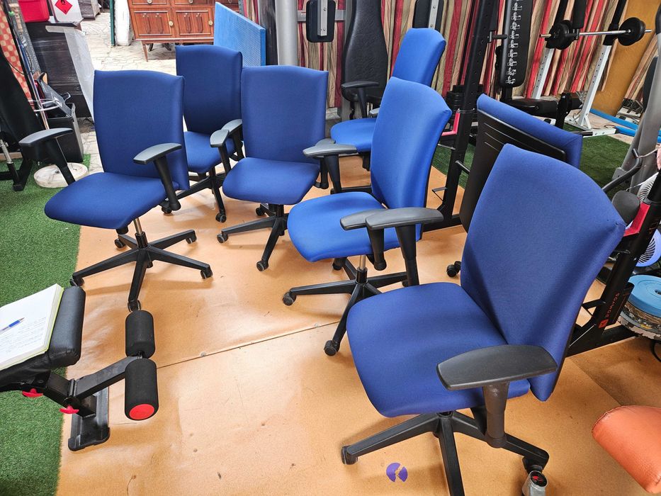 Cadeiras de escritório - Bom estado geral - Valor unitário