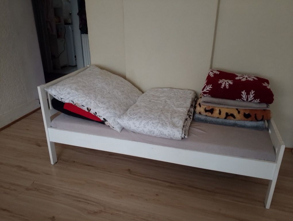 łóżko młodzieżowe Ikea