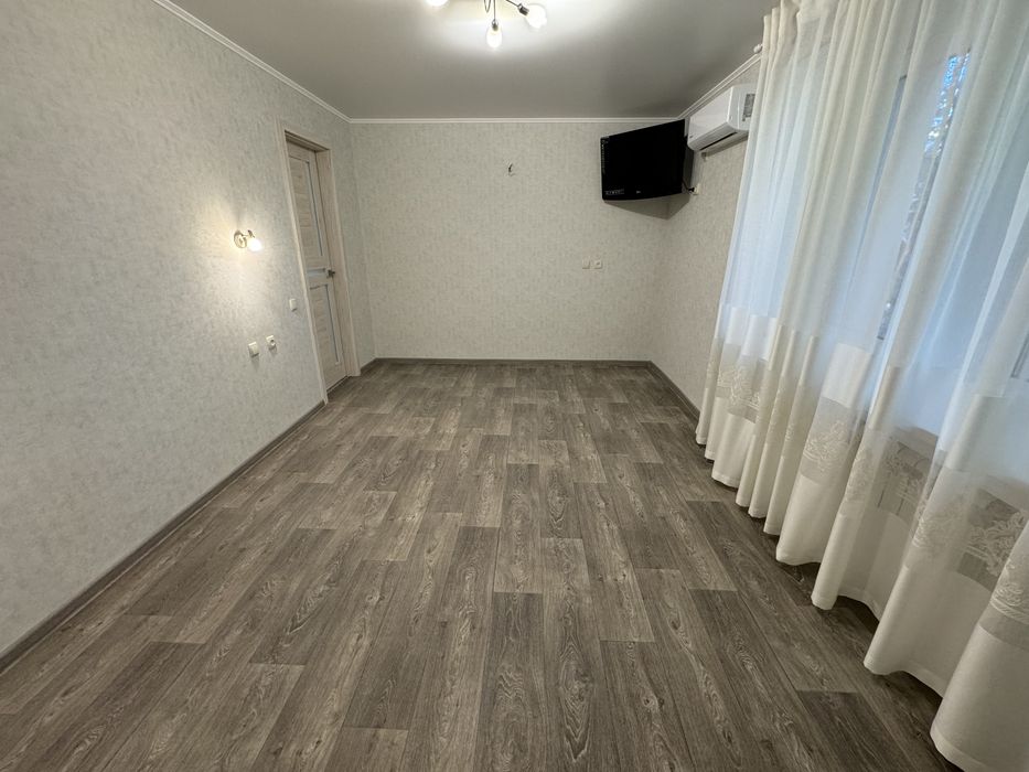 Продаж двокімнатної квартири на Соборній з новим ремонтом