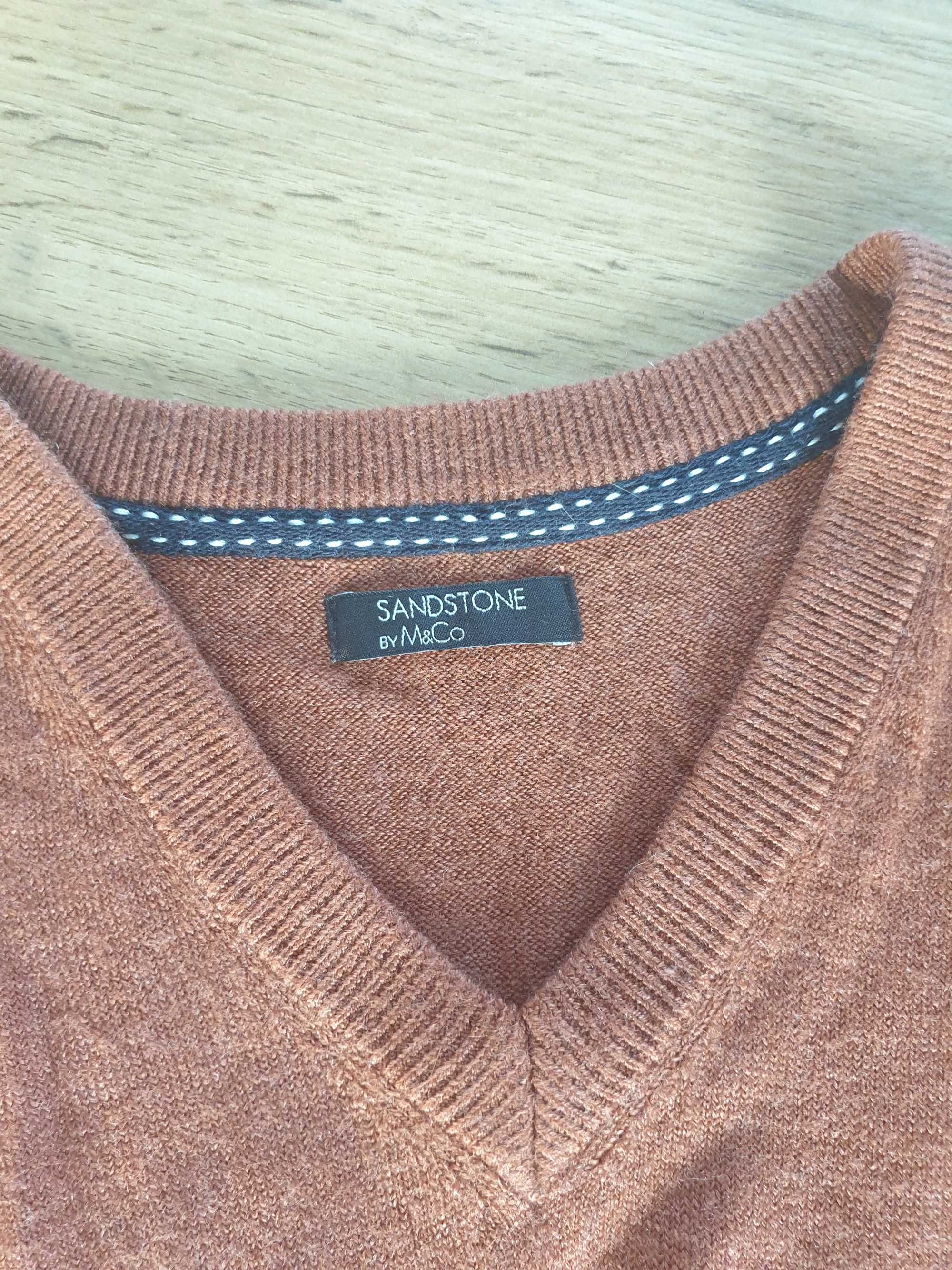 Męski sweter z dekoltem V, Sandstone M & Co. rozmiar L-XL