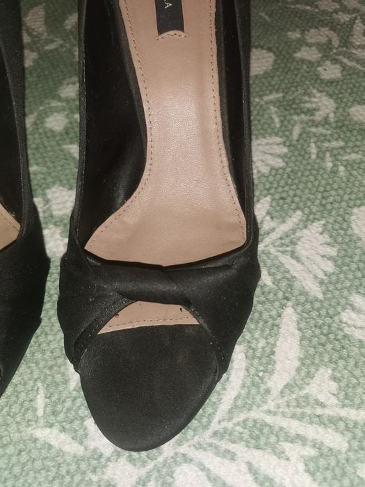 Sapatos cetim Zara pretos 37
