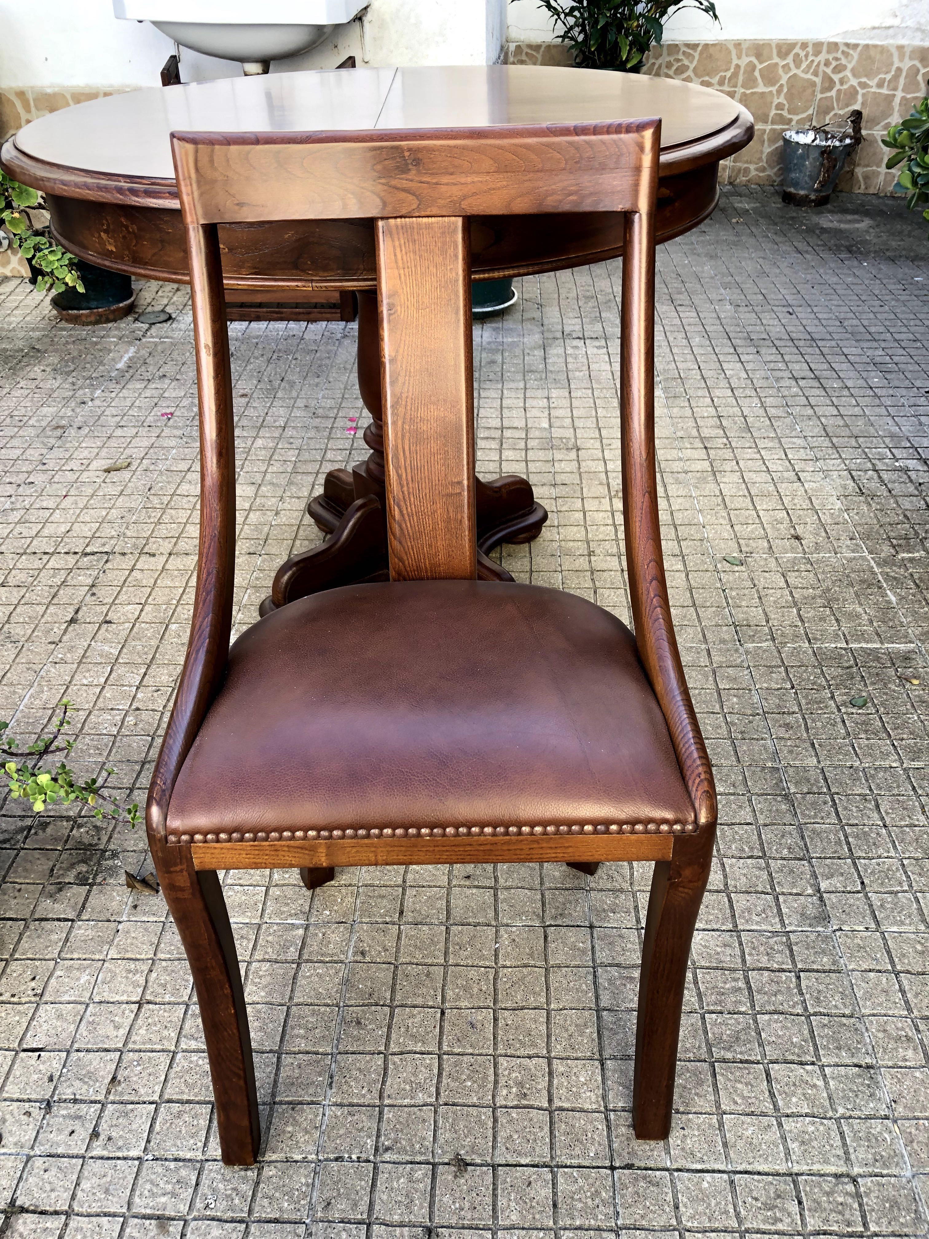 mesa de jantar com cadeiras bom estado